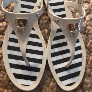 Henri Bendel Sandals